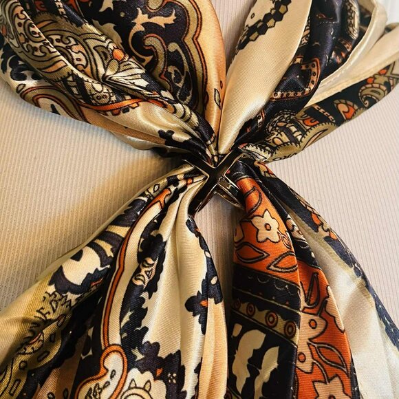 New Elegant Baroque-Pattern Scarf — Faux Silk Square (90×90 cm, Made in China, N - Picture 5 of 10